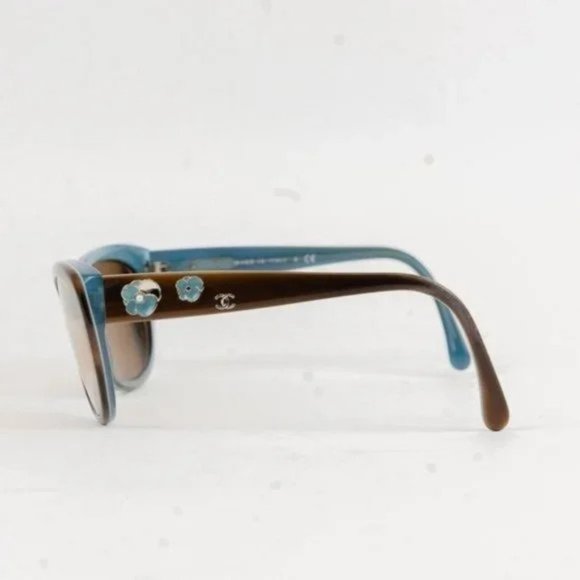 Chanel Blue Camelia and Horn Sunglasses - Picture 4 of 6